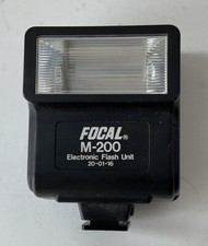 FOCAL M-200 Electronic Flash Unit 20-01-21 Vintage Camera Flash. SEE NOTE