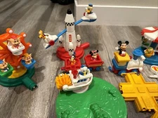 VTG DISNEYLAND Playset 1986 Playmates 36 PC DISNEY TOY TRAIN SET