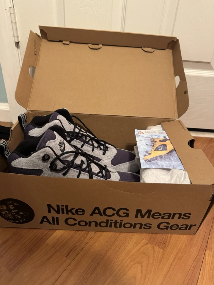 NEW Nike ACG Torre Mid Waterproof, Size 11, SOLD OUT ONLINE - Image 2 of 4