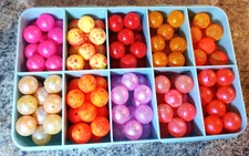 NEW FOR FALL 2025 12MM 10 COLOR KING SALMON BEAD ASSORTMENT BOX