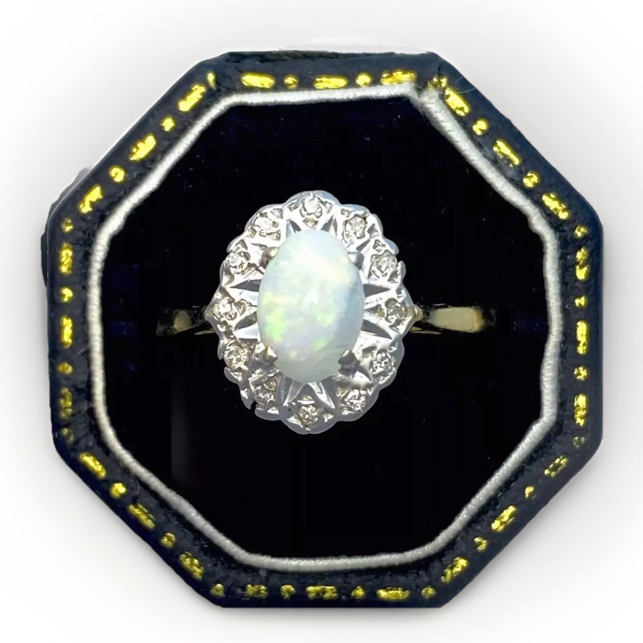 Opal Diamond Ring 9ct Solid Gold 2grams - Natural… - image 1