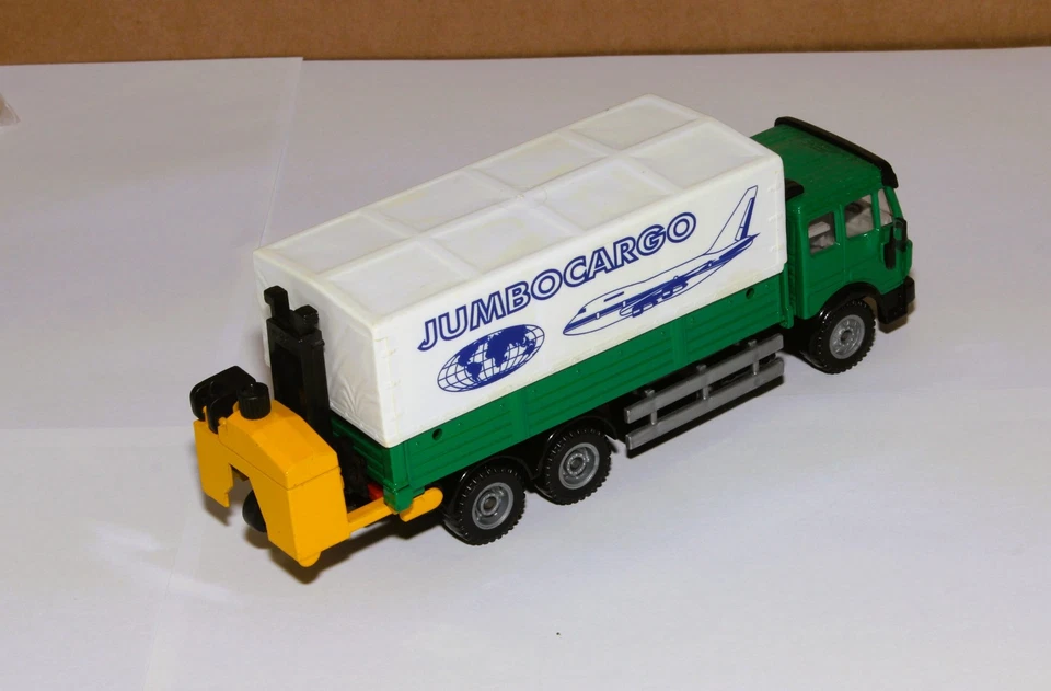 Siku 2933 Mercedes Benz SK LKW Mitnahmestapler Ovp Jumbocargo +Zubehör Paletten  - Bild 3 von 4