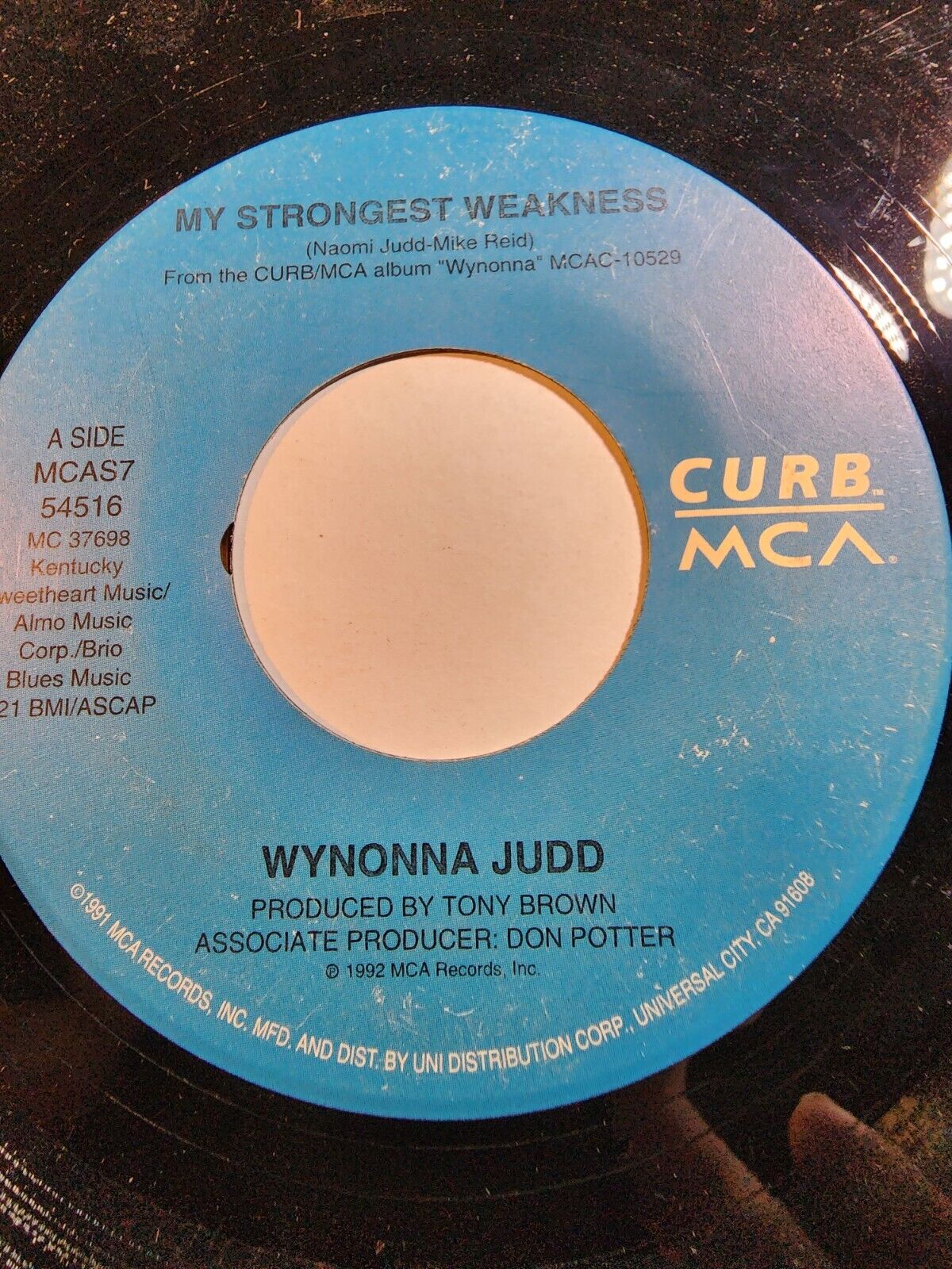 WYNONNA JUDD - MY STRONGEST WEAKNESS /What it takes -GOOD+ F246