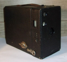 Antique Vintage Eastman Kodak Brownie Box Camera Uses 116 Film