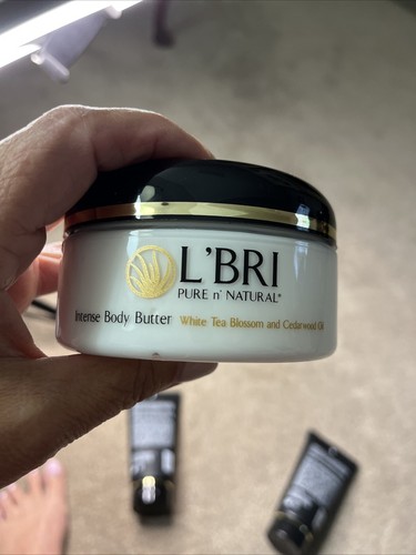 L'BRI Pure & Natural Gift Set Body Wash, Hand & Body Lotion,Body Butter Sealed - Picture 8 of 8