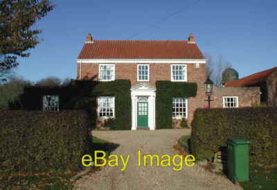 Photo 6x4 Broomhill Farm, Mappleton Goxhill/TA1844 The farmhouse at Broo c2007