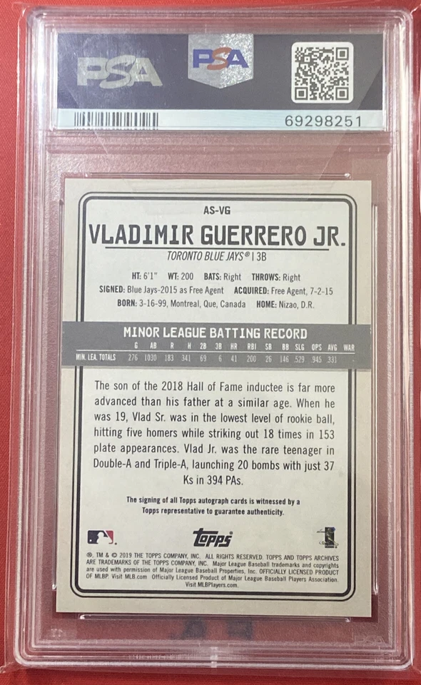 VLADIMIR GUERRERO JR. 2019 Topps Archives Snapshot Gold Rookie Auto #4/10 PSA 10 - Image 2 of 2