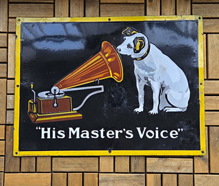Altes Emailleschild "His Master's Voice" HMV Grammophon Hund Nipper – Vintage