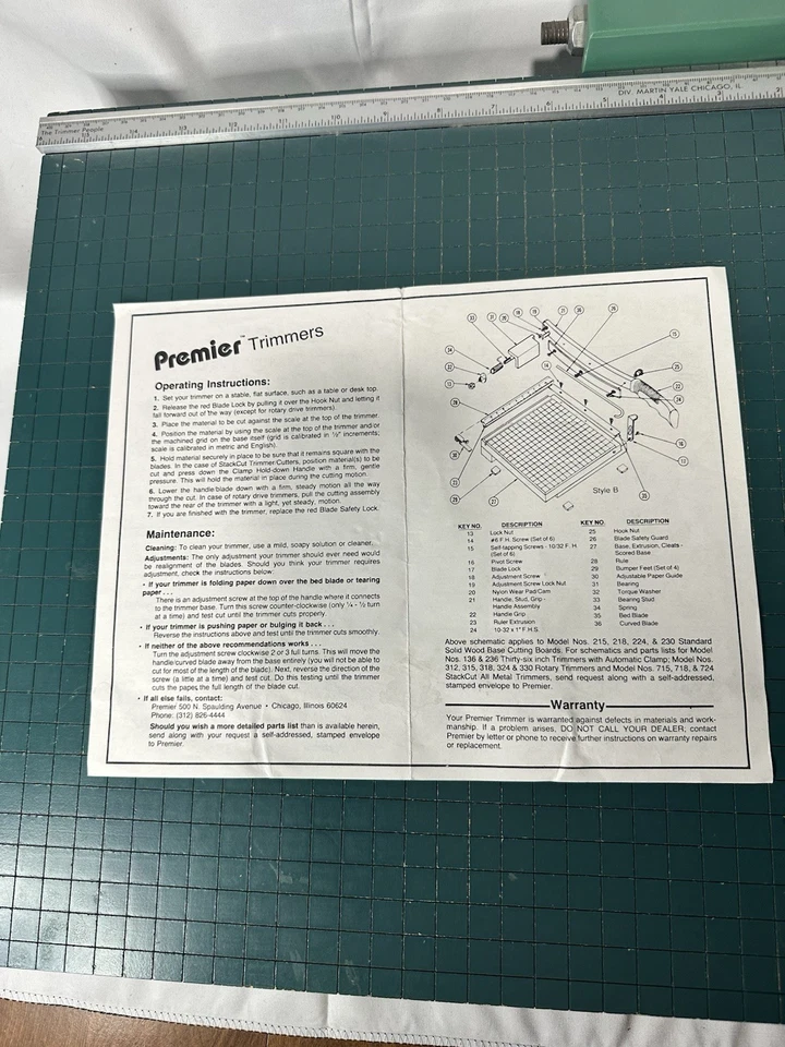 "Tabla de cortar de madera maciza Premier vintage n.º 215 hecha en Chicago 15"" x 15"" excelente" Foto 3 de 4