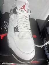 Air Jordan 4 Retro