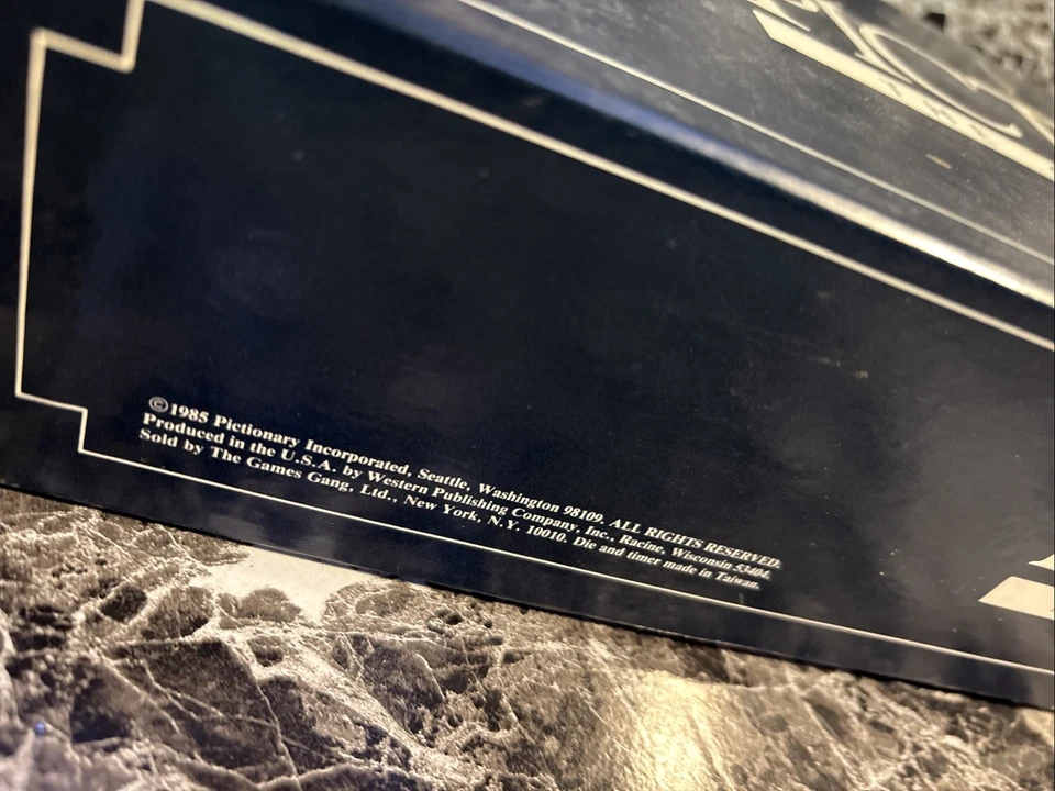 Pictionary Board Game First Edition 1985 Vintage Complete Set - Image 3 of 4