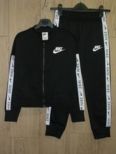 Nike Girls Black Full Zip Tracksuit Jogging Suit Jacket Age 9-10
