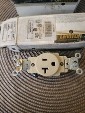 Leviton 5361-1 Single Receptacle Ivory, Lot Of 3
