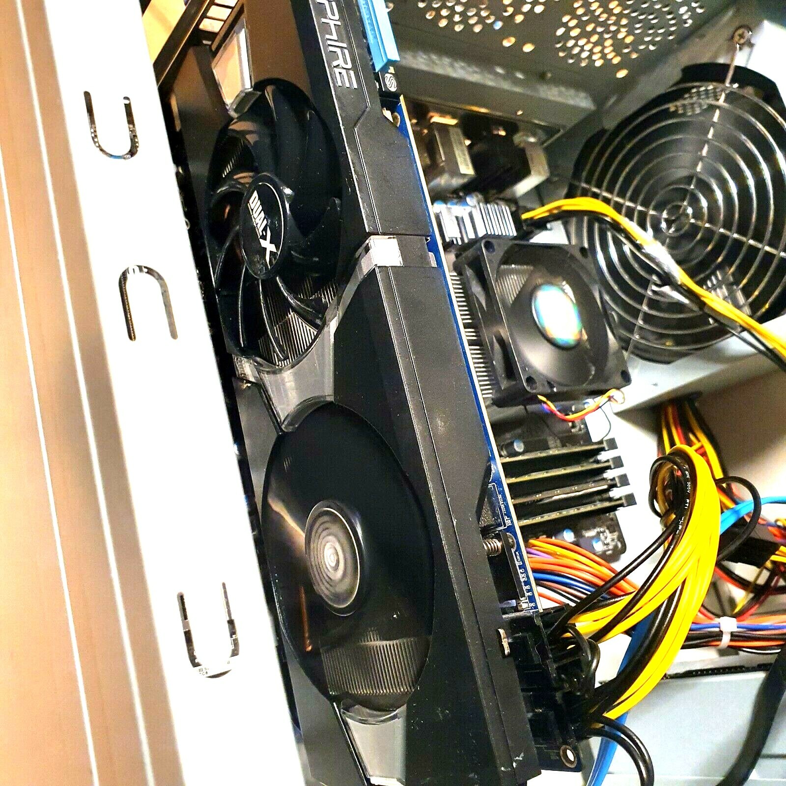 Fabrik billig Outlet-Store Sapphire R9 280 3G GDDR5 Dual X