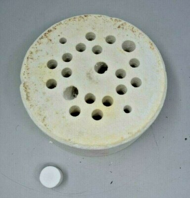 Y04200007 / CERAMIC INSULATOR 4200 / BOC EDWARDS