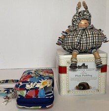 Vera Bradley Sewing Needle Book Notions Daisy Downton Abbey Tin Plum Pin 115