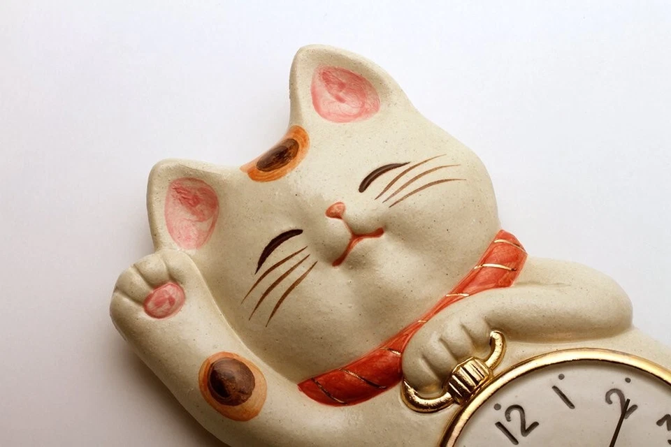 Craft Yuuki MANEKI-NEKO White Cat Ceramic Pillar Clock 40x13x4cm Money Luck Item - Image 2 of 4