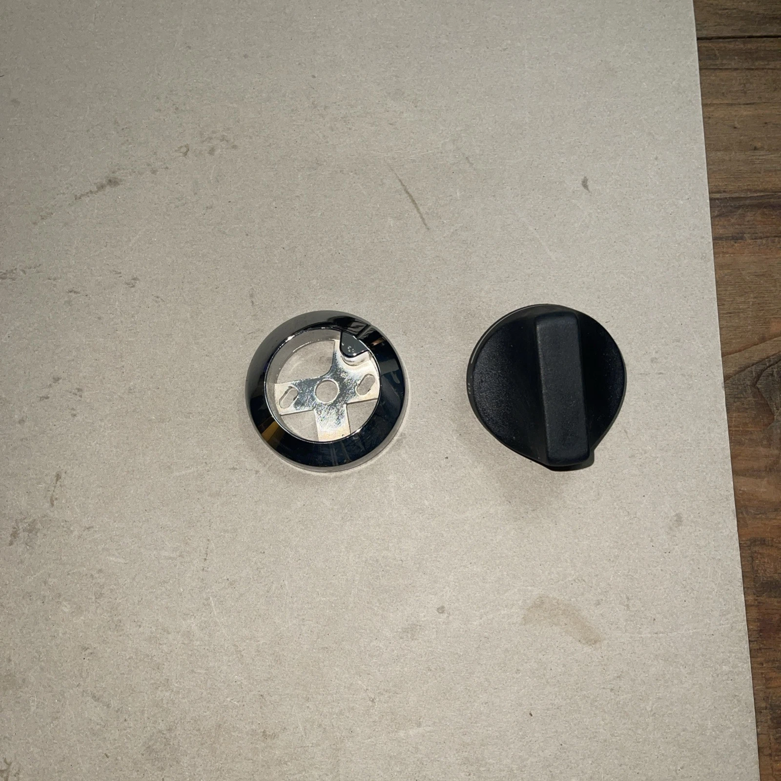 Thermador Professional Range Cooktop Burner Control Knob plus Ring
Opens in a new window or tab