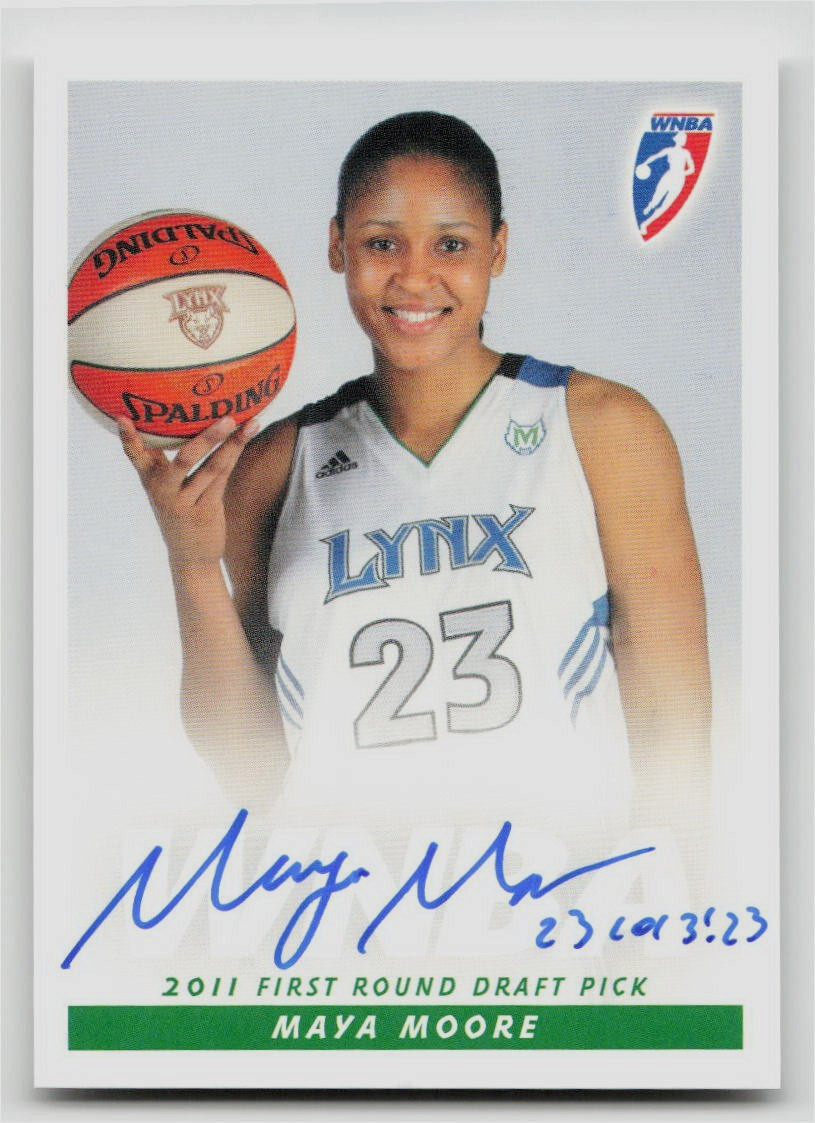 2011 Rittenhouse WNBA Maya Moore Rookie Autograph Holding Ball - Lynx HOF
