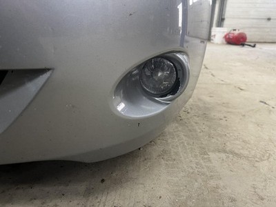 Used Driving Light fits: 2010 Subaru Impreza Fog-Driving bumper mounted exc. STi