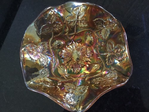 Antique Millersburg Marigold Strawberry Wreath Carnival Glass Bowl - Picture 5 of 5
