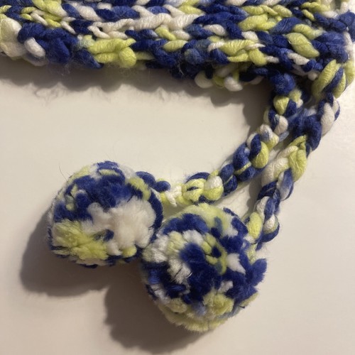 Burton Girls Nana Earflap One size Winter Warm Hat Stout White NWT - Picture 2 of 3