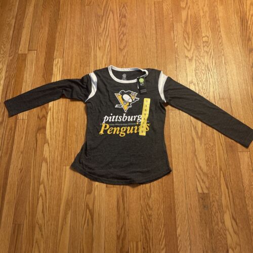 NHL Pittsburg Penguins Women’s Long sleeve T Shirt Small