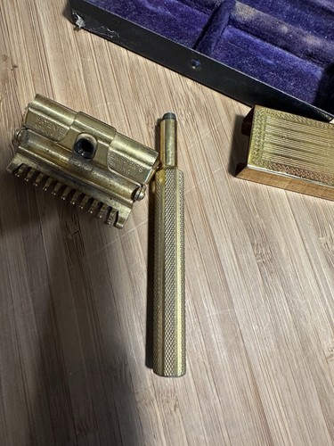 Vintage Vallet Auto Strop Razor with Original Case, Black metal case - Picture 19 of 24