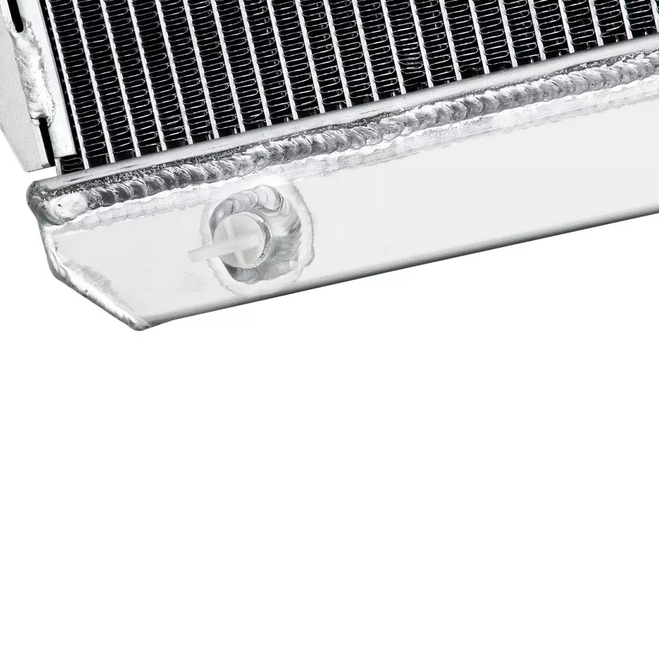 3 Row Aluminum Radiator fit Chevy Truck 3100 ,3200 3400 LS SWAP 1955 1956-1959 - Imagem 4 de 4