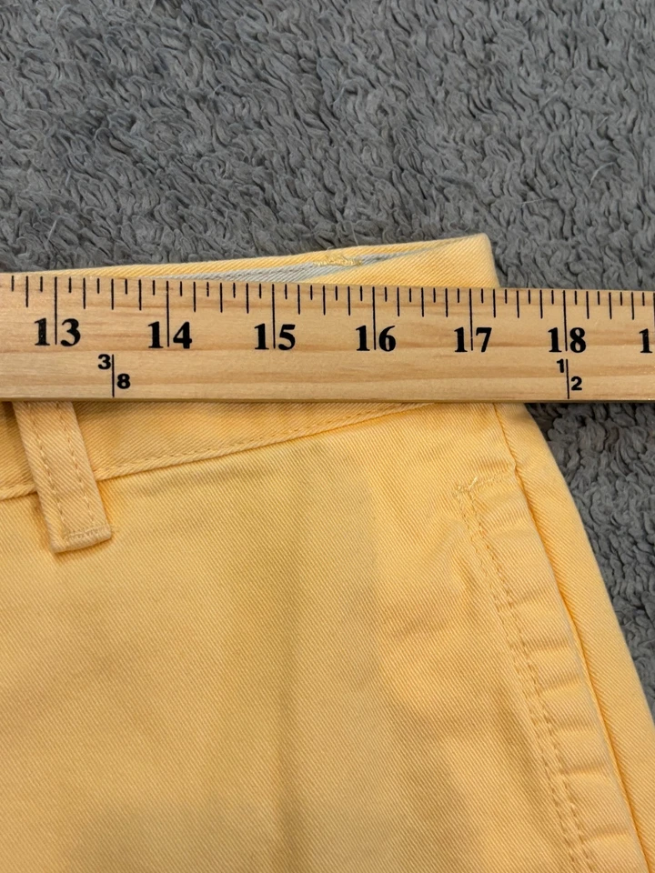 Pantalones Cortos Izod Para Hombres 34 Amarillo Informal Chino Frente Plano Preppy Golf Verano Foto 3 de 4
