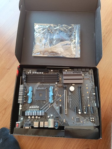 AMD Ryzen 5700X3D+Placa Base ASROCK B450 Fatal1ty Gaming K4+ 64gb Kingston Fury - Afbeelding 7 van 10