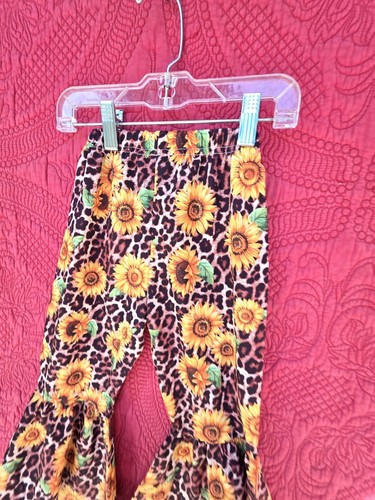 New Shein Girl's Sz 4 Pants Hippie Bellbottoms Sunflowers - Picture 9 of 11