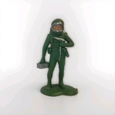  IDEAL TOYS Spaceman Figure 1960's Plastic Astronaut Hong Kong in rare green