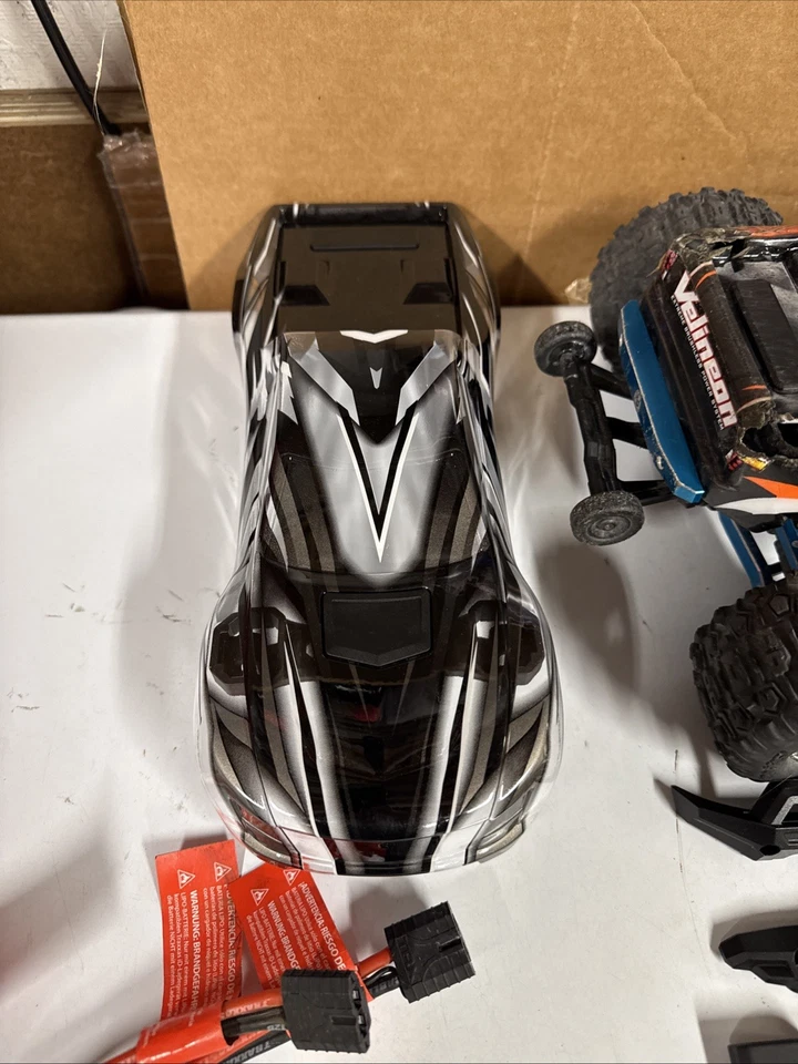 Traxxas Mini Maxx VXL Upgrade RTR RC Truck 3 Batteries 2 Covers Spare Parts - Image 3 of 4