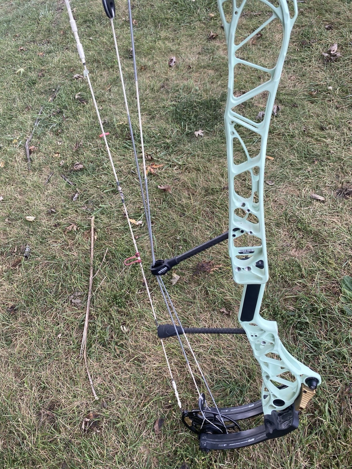 Mathews Archery Title Compound Bow Light Green Black 36”