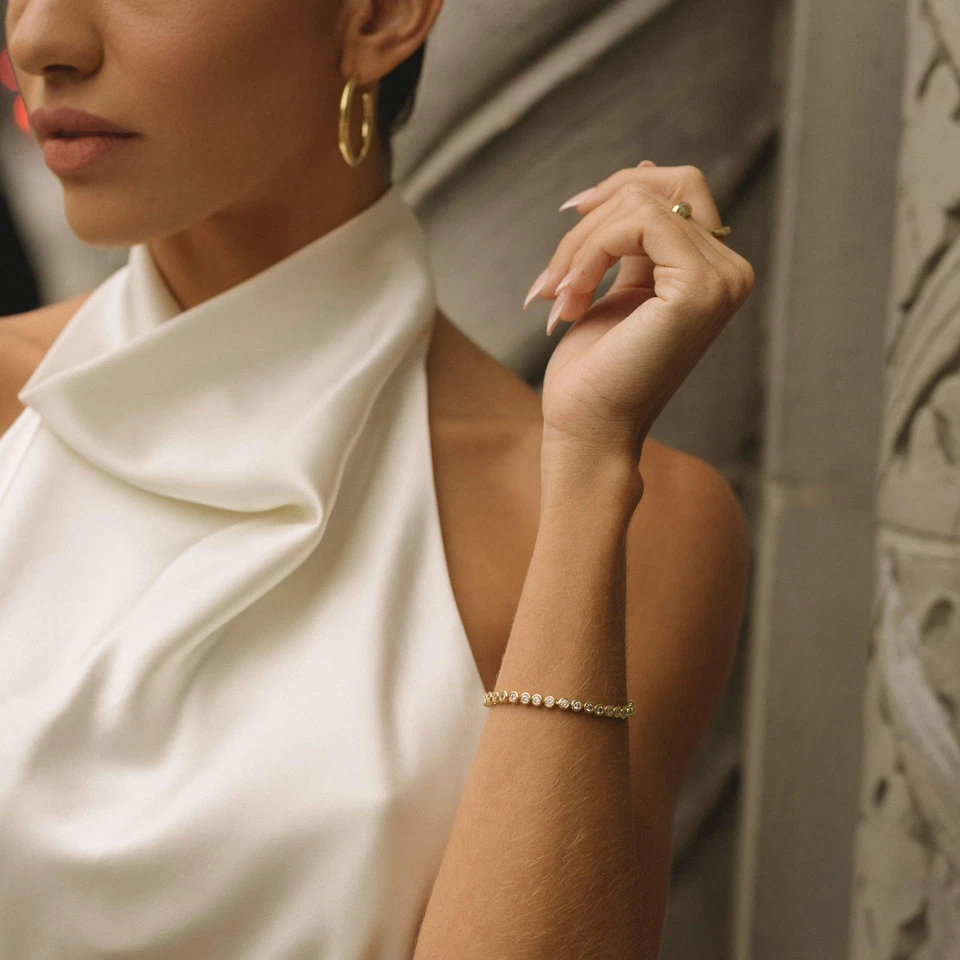 Brazalete de tenis con bisel de diamantes redondo cultivado en laboratorio de 2 quilates G SI de oro amarillo de 14 k de más de 7" Foto 3 de 4