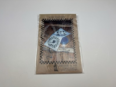 Chessie and me Acorn Necessaire Counted Cross Stitch Pattern 4R
