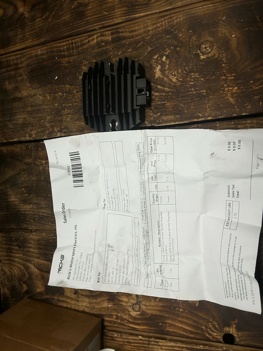 Voltage regulator, rectifier, 98-01 yamaha R1 10-418 tested good