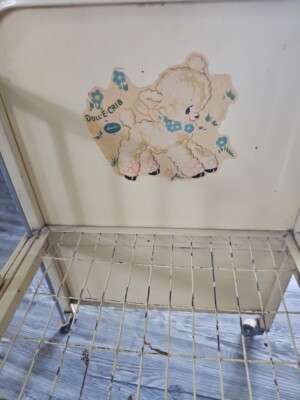 Vintage AMSCO Doll E Crib Metal w/ Lowering SIDE RAIL pale yellow