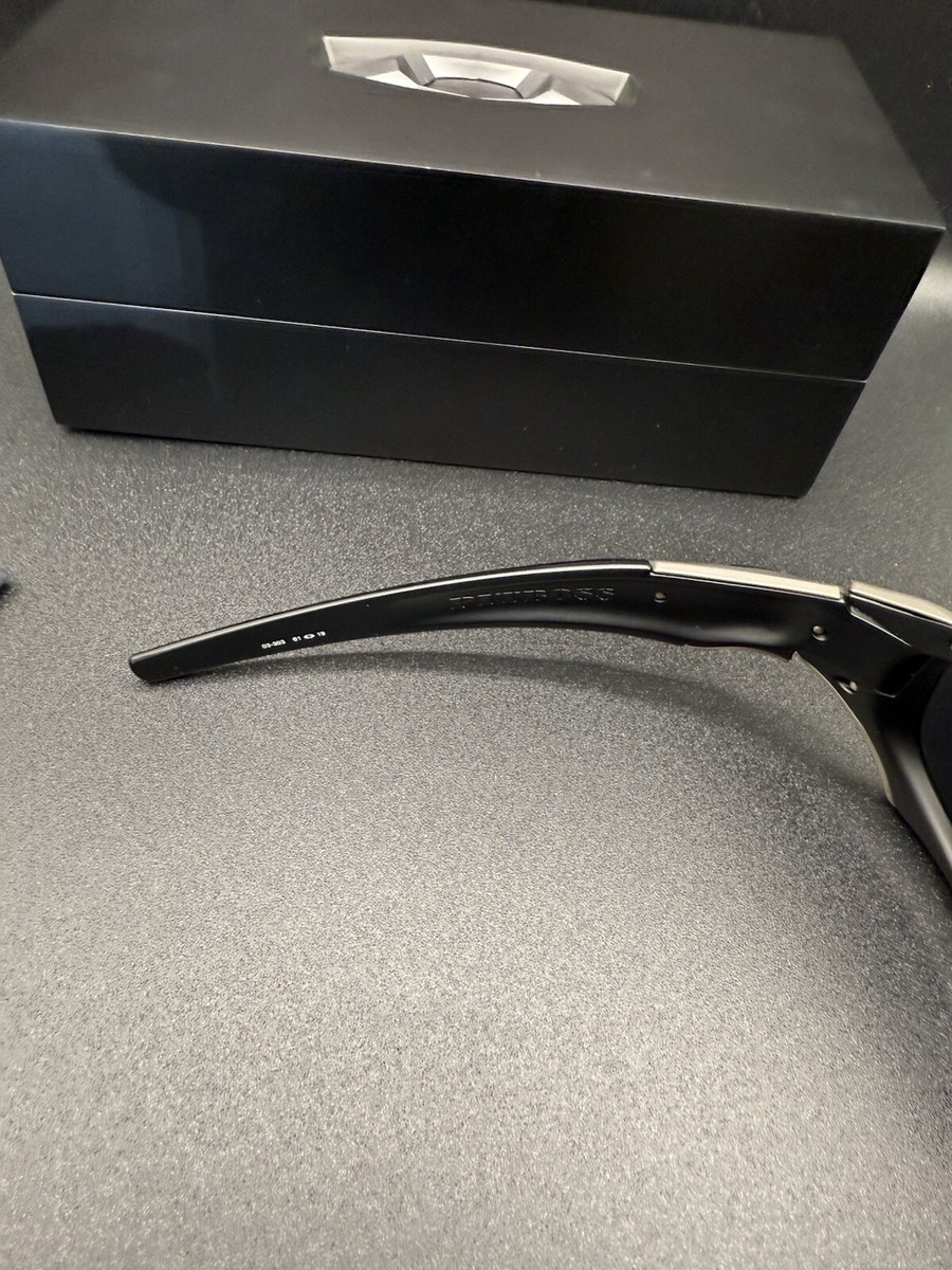 Oakley Pit Boss Matte Black/Titanium Black Iridium Polarized
