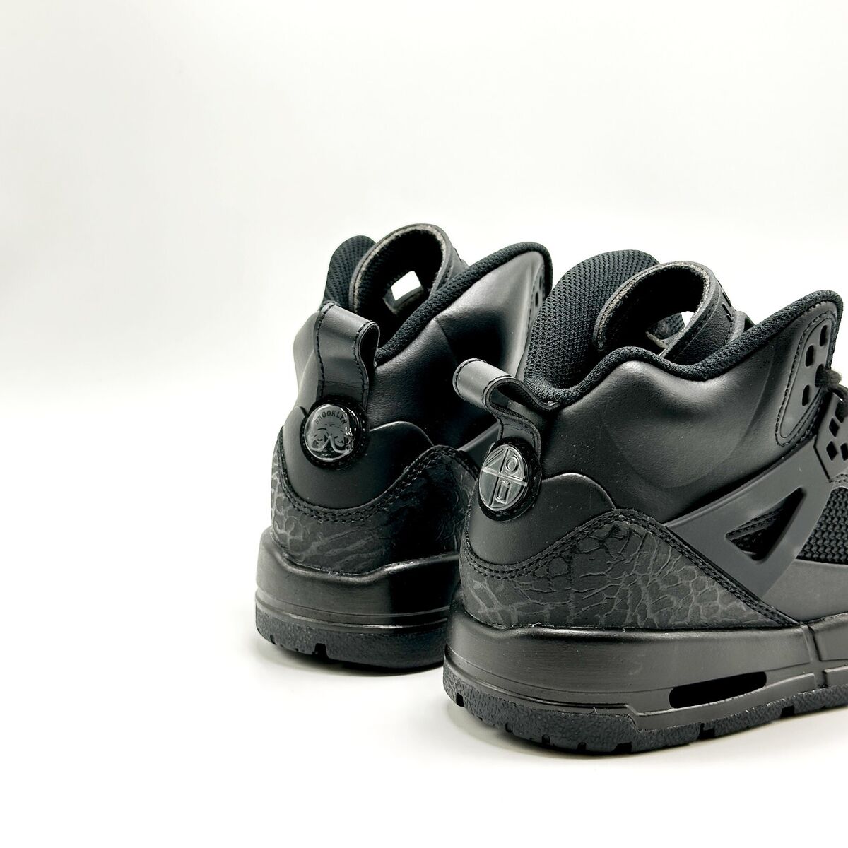 NEW* Youth NIKE AIR Jordan WINTERIZED SPIZIKE J (GS) BLACK NEW* Youth NIKE AIR Jordan WINTERIZED SPIZIKE J (GS) BLACK