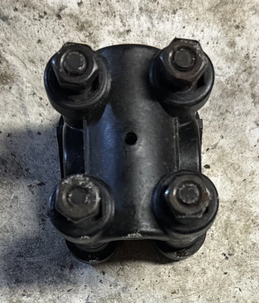 Conjunto de soporte de mango de cultivador Bolens BL410 791-683295 791-6832 Bin D Foto 4 de 4