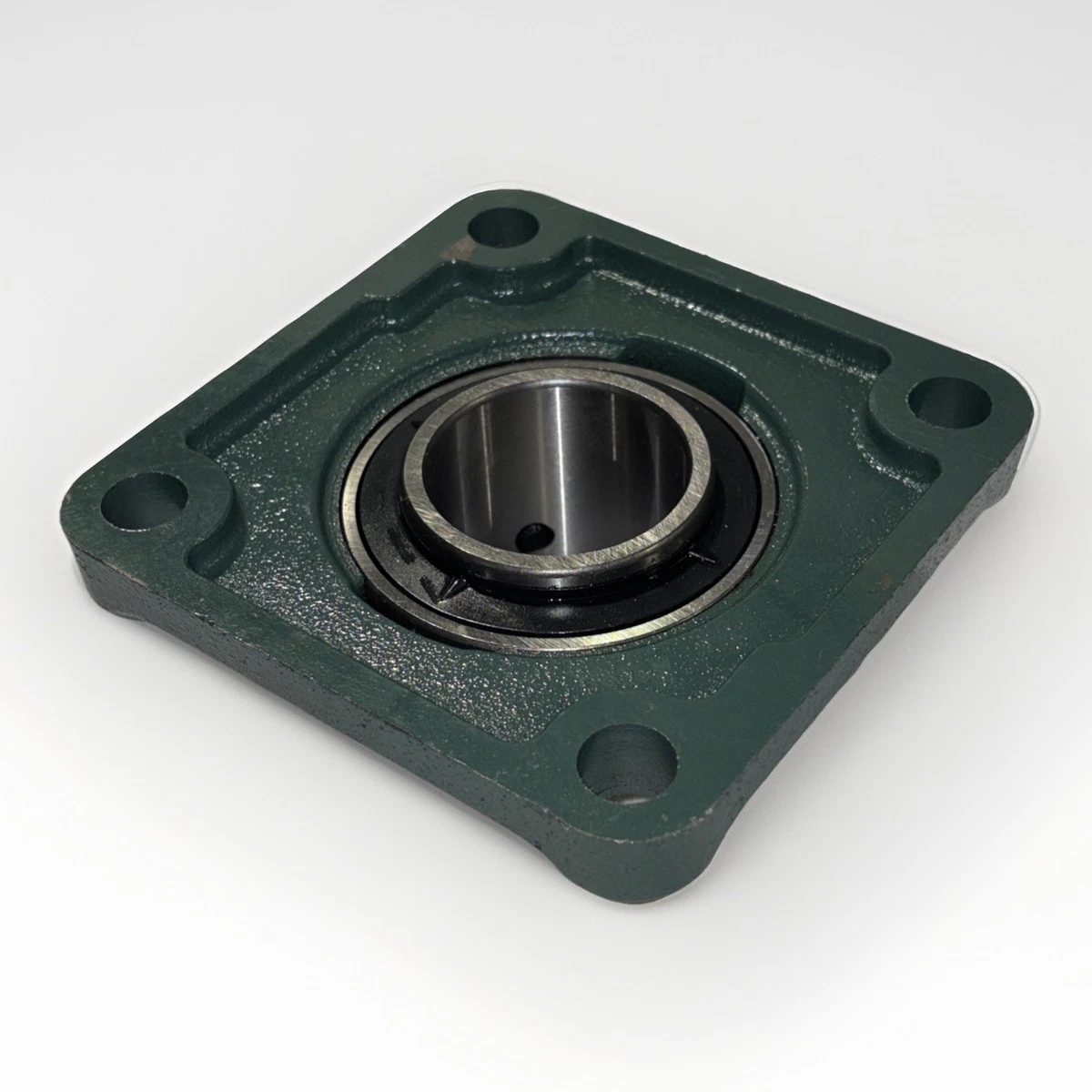 UCF 210-32 Pillow Block Flange Bearing photo 3