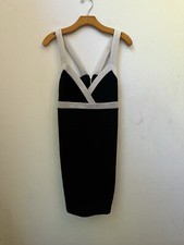 GUESS BLACK AND WHITE SLEEVELESS DRESS SIZE 12 (S2)