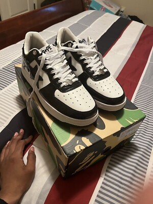 Size 10 - A Bathing Ape Bapesta blacks