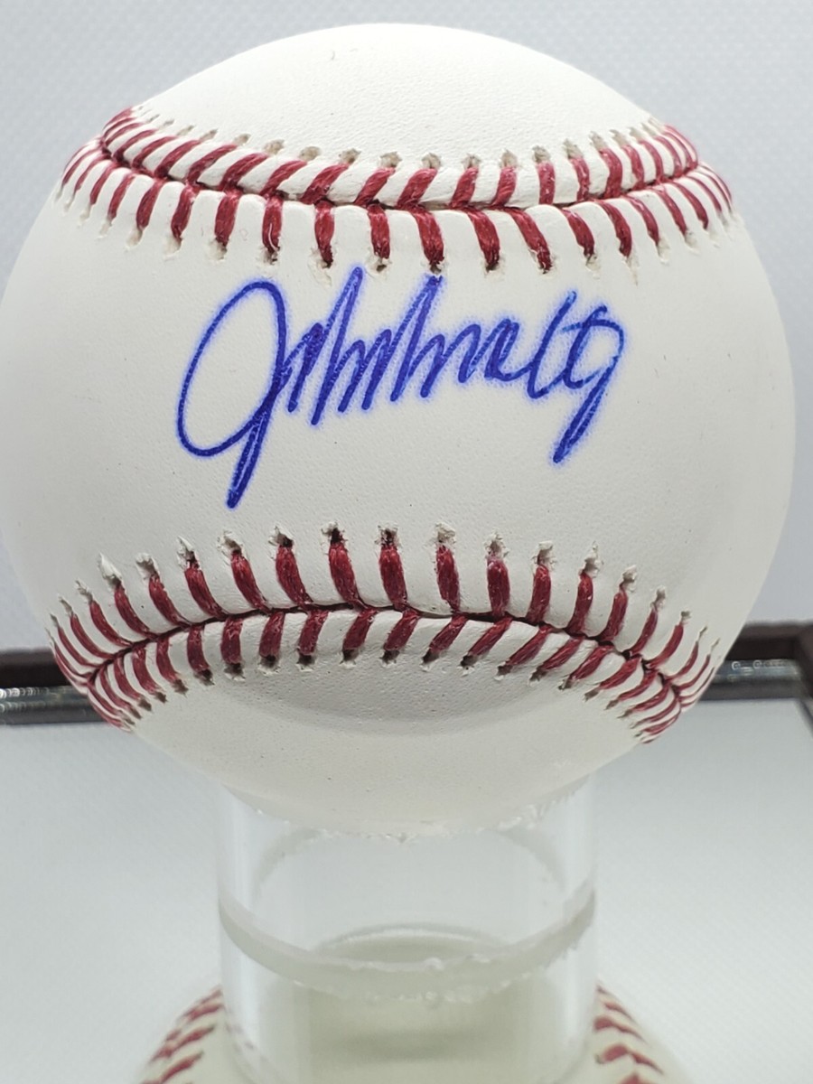 JOHN SMOLTZ AUTOGRAPHED BASEBALL TRISTAR CERTIFIED 8183351 ATLANTA
