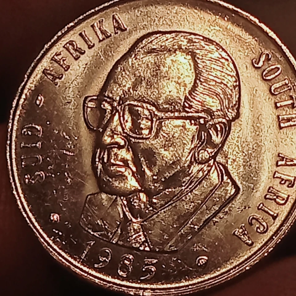 1985 1 RAND SOUTH AFRICA..RARE..FOR COLLECTOR - Image 4 of 4