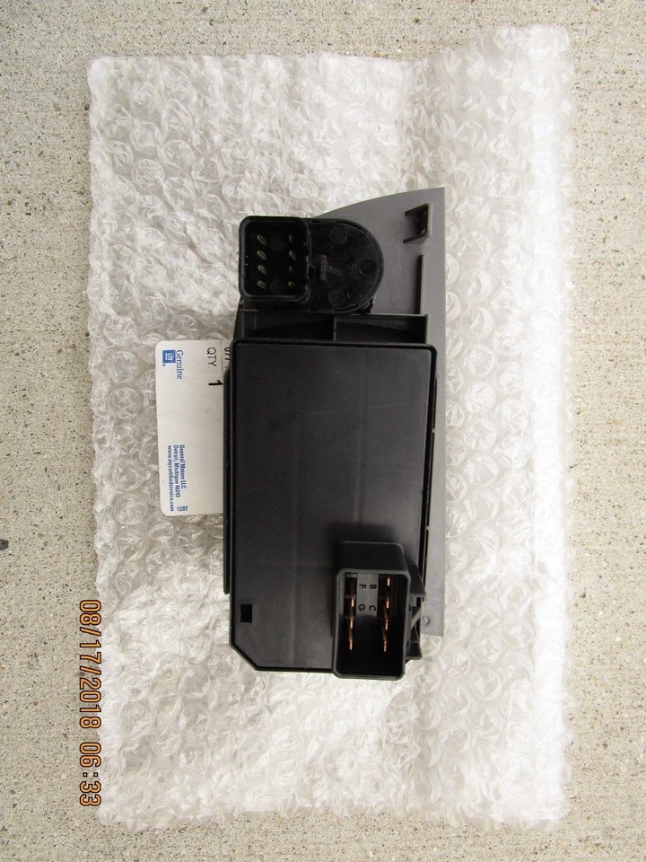 16 - 19 GMC SAVANA 2500 3500 FRONT LEFT SIDE MASTER POWER WINDOW SWITCH NEW  - Image 2 of 3