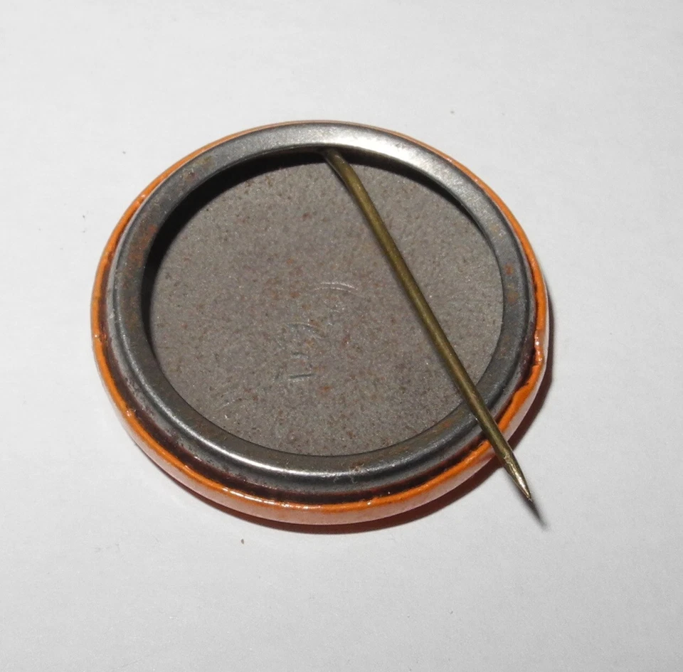 1940's NFL Football Chicago Bears Stadium Souvenir Vintage Pin Token Coin Button - Image 2 of 2