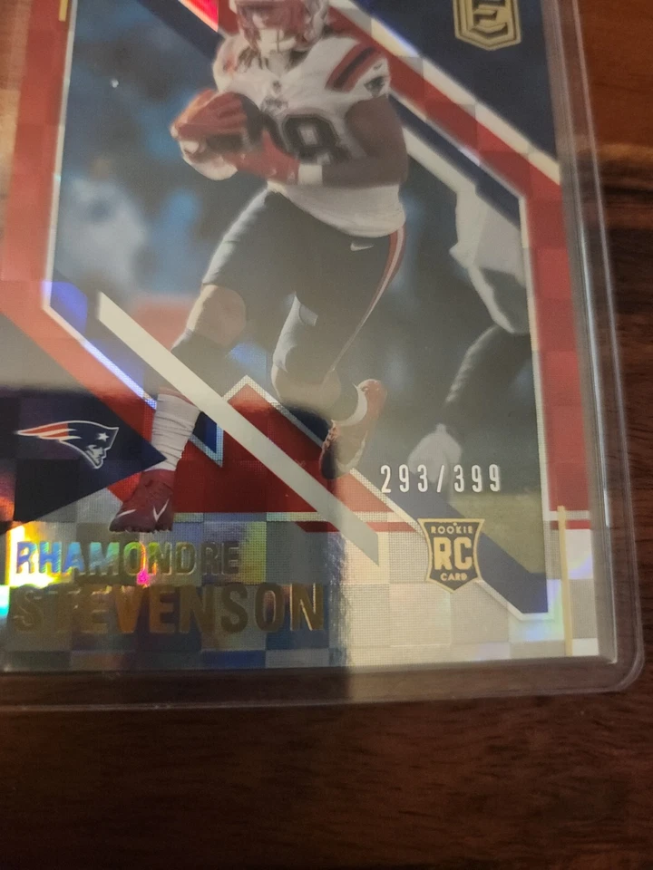 2021 Panini Chronicles - Elite Update Red #188 Rhamondre Stevenson 293/399 (RC) - Image 2 of 3